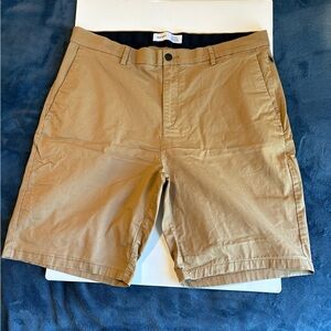Old Navy Men's Slim Built-In Flex Ultimate Tech Chino Shorts - Khaki‎ (Size 38)